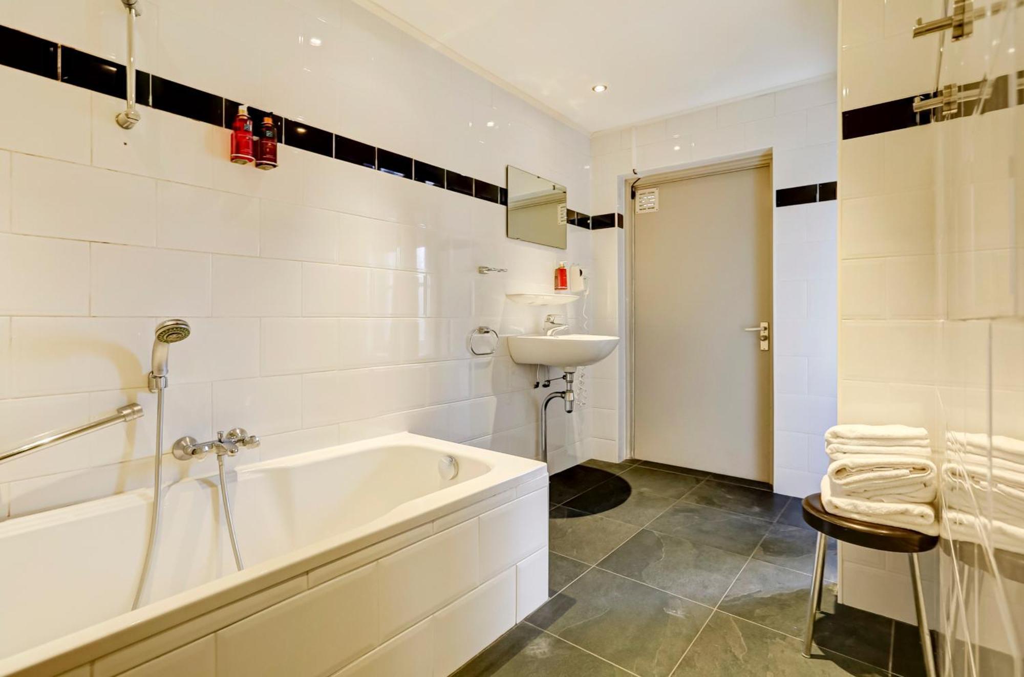 Hotel Brasserie Den Engel Baarle-Nassau Kültér fotó